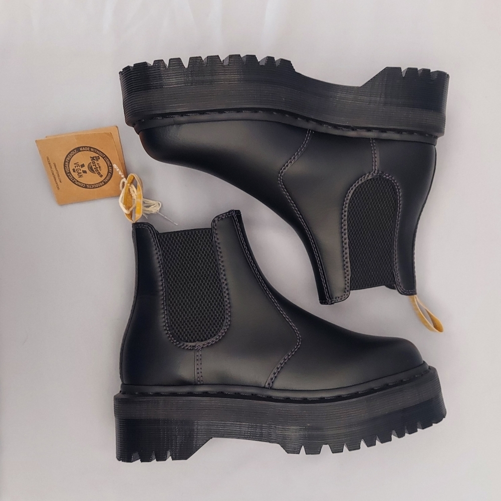 New Dr. Martens Size 6 Women's Vegan Leather Black Platform Chelsea Boots - Picture 5 of 10